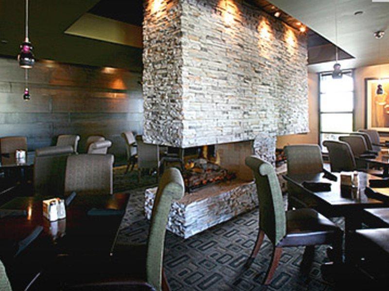 Sandman Hotel Calgary Airport Kültér fotó