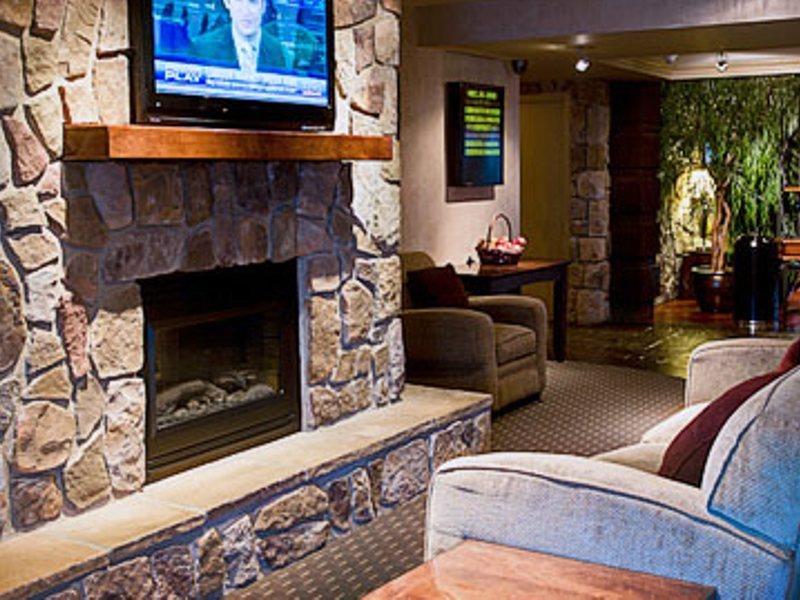 Sandman Hotel Calgary Airport Kültér fotó