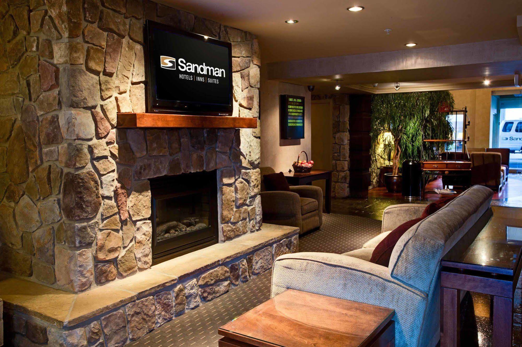 Sandman Hotel Calgary Airport Kültér fotó